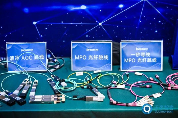 喜讯！含金量拉满！莱讯通信荣获2025中国综合布线“十大品牌”与“智算万卡性能标杆”行业双重大奖！！！